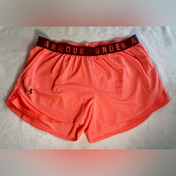 Under Armour Pants - Under Armour Coral Heat Geat Loose Fit Shorts Size Large